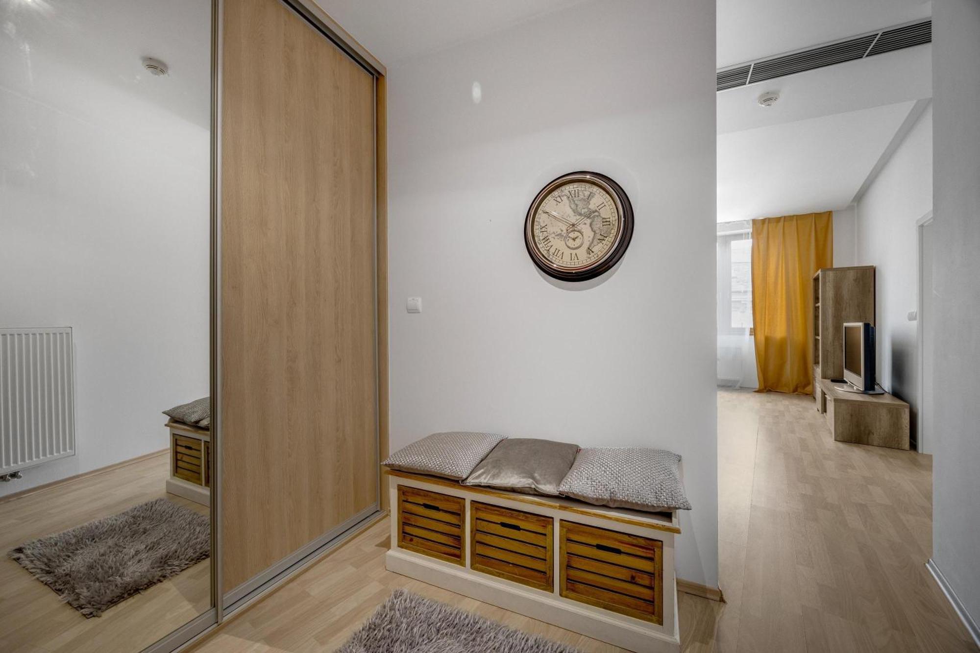 Revon Art-Deco Apartment Laurinska Bratislava Ngoại thất bức ảnh